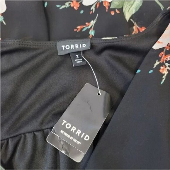NEW Torrid Black Floral Smocked Georgette Dress in Dream Bouquet Size 2 (2X) - Picture 9 of 13